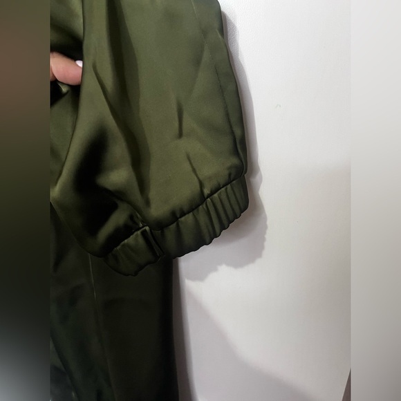 NINE WEST Olive Green Women's Satin Cargo joggers - Picture 4 of 12
